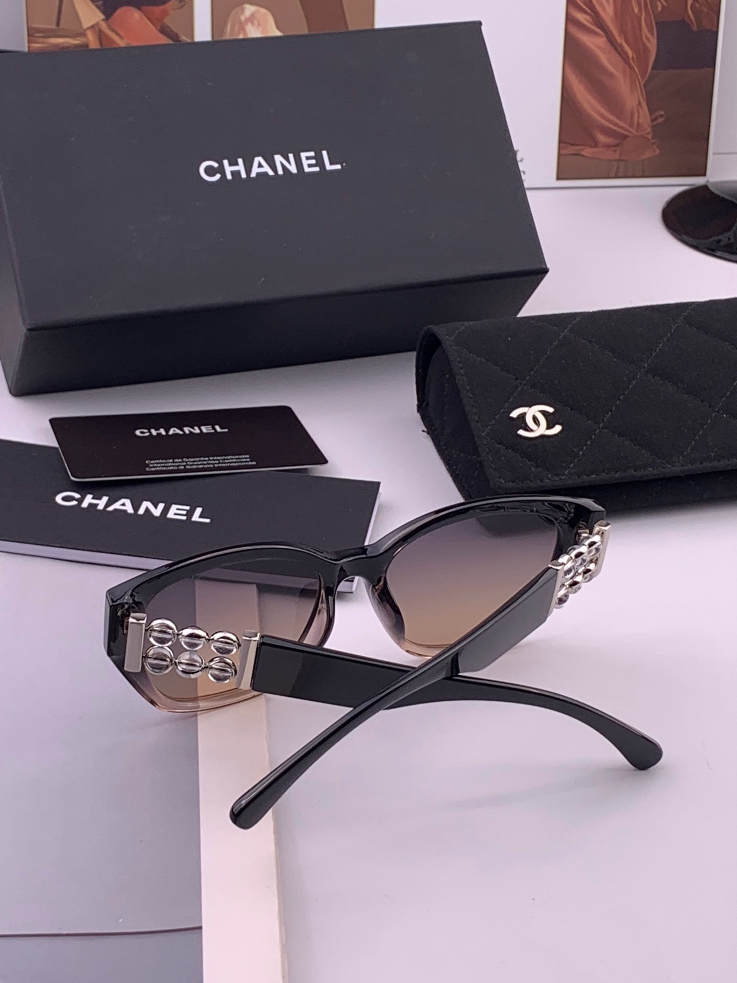 🔺CHANEL🔻官方早春新款，众多明星同款[色]香奈儿‼️‼️新款偏光墨镜 ，🌈🌈宝丽来超清偏光太阳镜🔝🔝型号：CH87