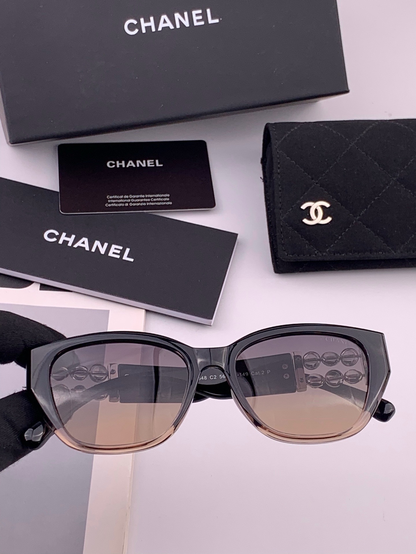 🔺CHANEL🔻官方早春新款，众多明星同款[色]香奈儿‼️‼️新款偏光墨镜 ，🌈🌈宝丽来超清偏光太阳镜🔝🔝型号：CH87