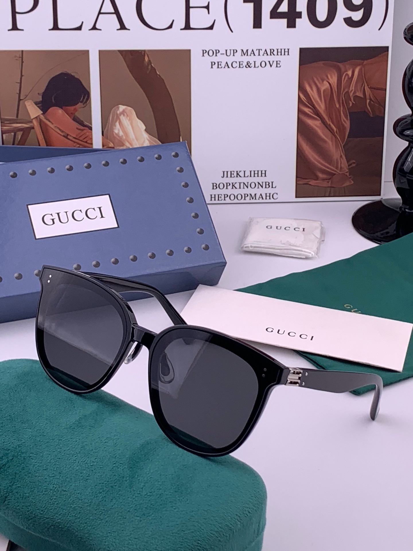 GUCCI  新款尼龙偏光太眼镜，情侣款时尚方框太阳镜佩戴舒适网红潮流款墨镜，大气女人范儿，大脸小脸都好看 ！型号：G2