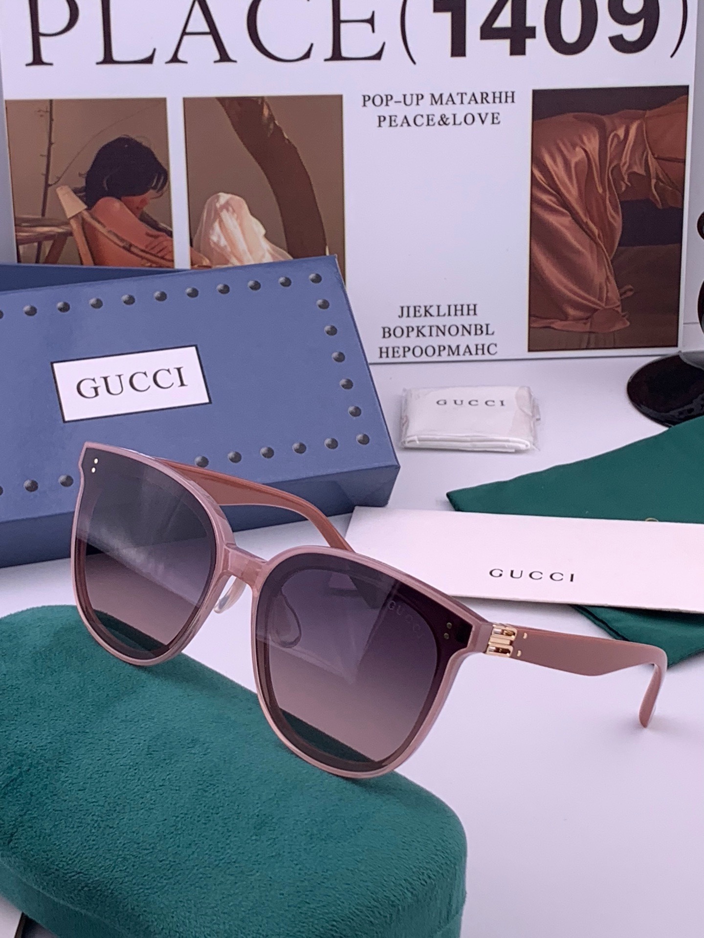 GUCCI  新款尼龙偏光太眼镜，情侣款时尚方框太阳镜佩戴舒适网红潮流款墨镜，大气女人范儿，大脸小脸都好看 ！型号：G2