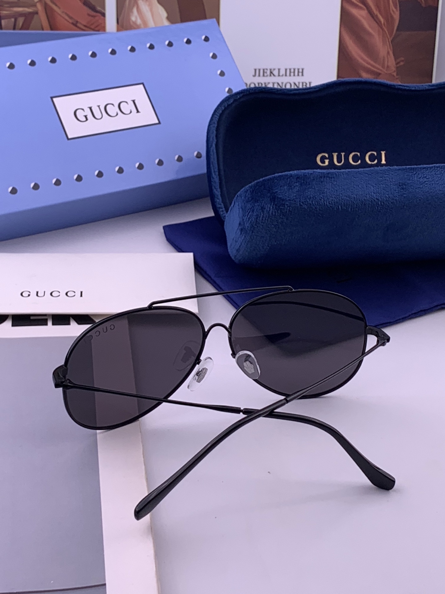 Gucci 。  高品质男女款墨镜   👍 进口宝丽来偏光镜片  。蛤蟆镜 开车钓鱼都可 。百搭显瘦墨镜韩版男士飞行员大