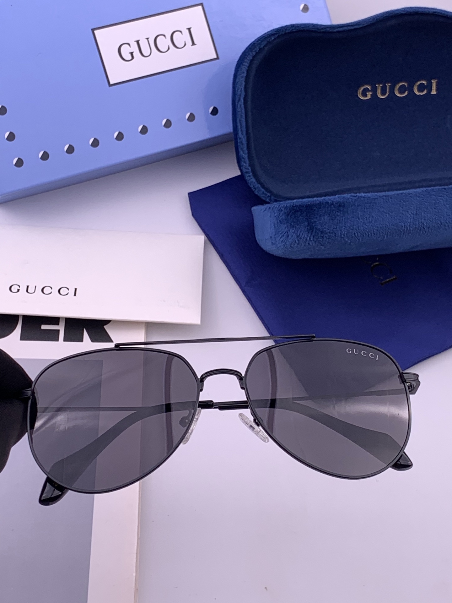 Gucci 。  高品质男女款墨镜   👍 进口宝丽来偏光镜片  。蛤蟆镜 开车钓鱼都可 。百搭显瘦墨镜韩版男士飞行员大