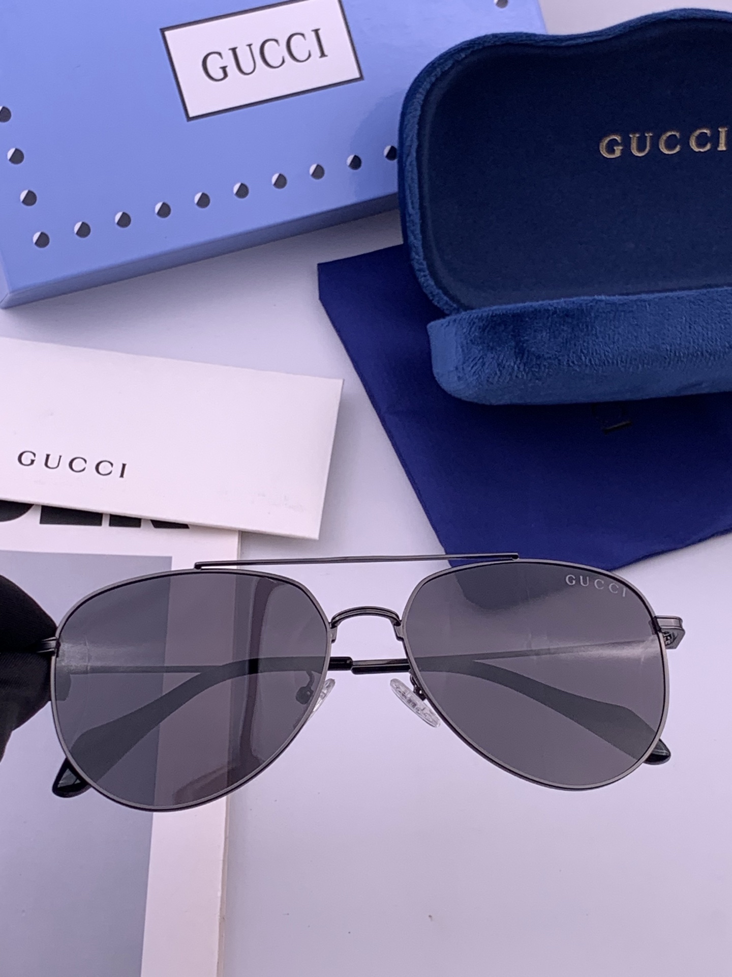 Gucci 。  高品质男女款墨镜   👍 进口宝丽来偏光镜片  。蛤蟆镜 开车钓鱼都可 。百搭显瘦墨镜韩版男士飞行员大