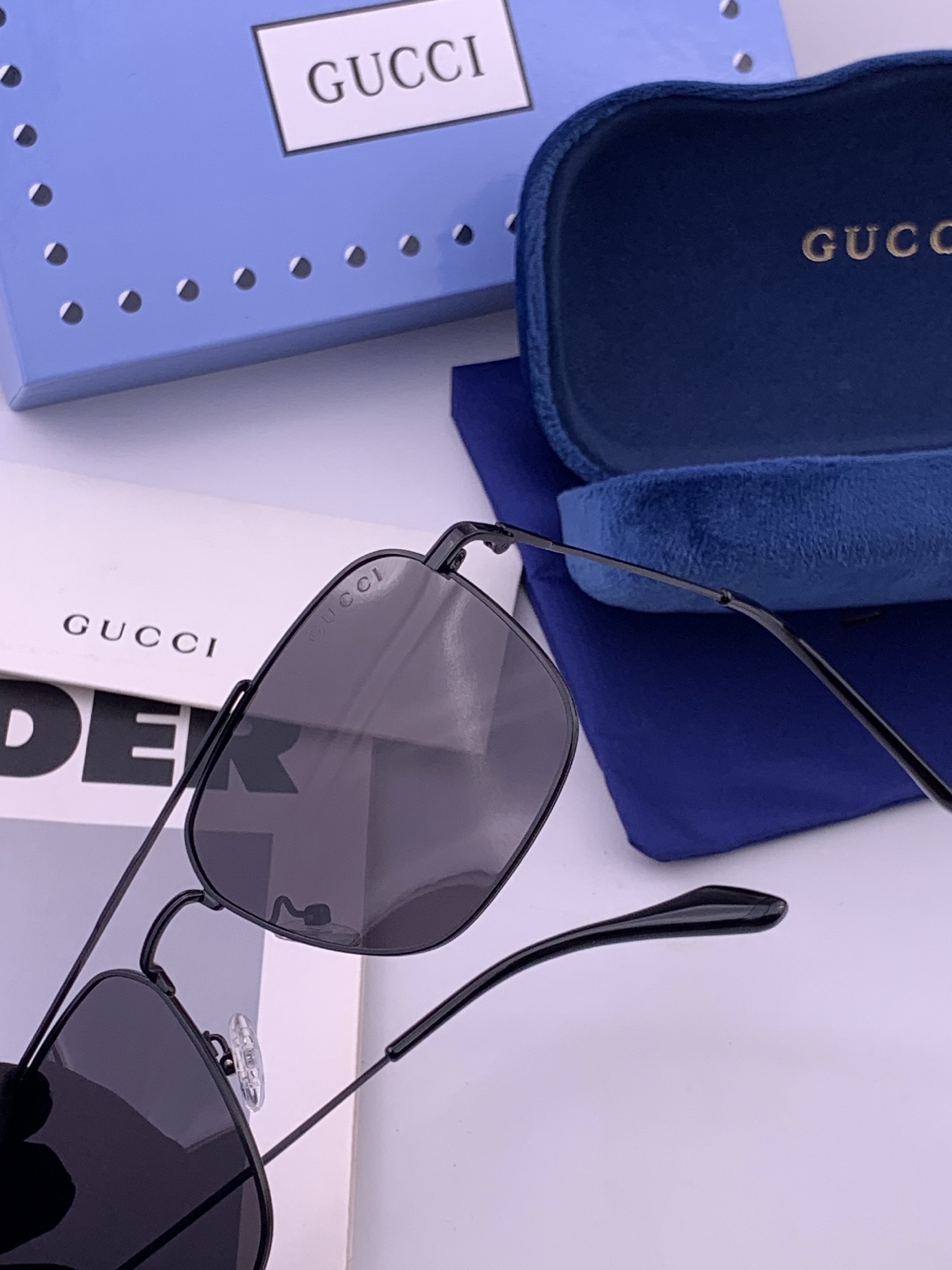 Gucci 。  高品质男女款墨镜   👍 进口宝丽来偏光镜片  。蛤蟆镜 开车钓鱼都可 。百搭显瘦墨镜韩版男士飞行员大