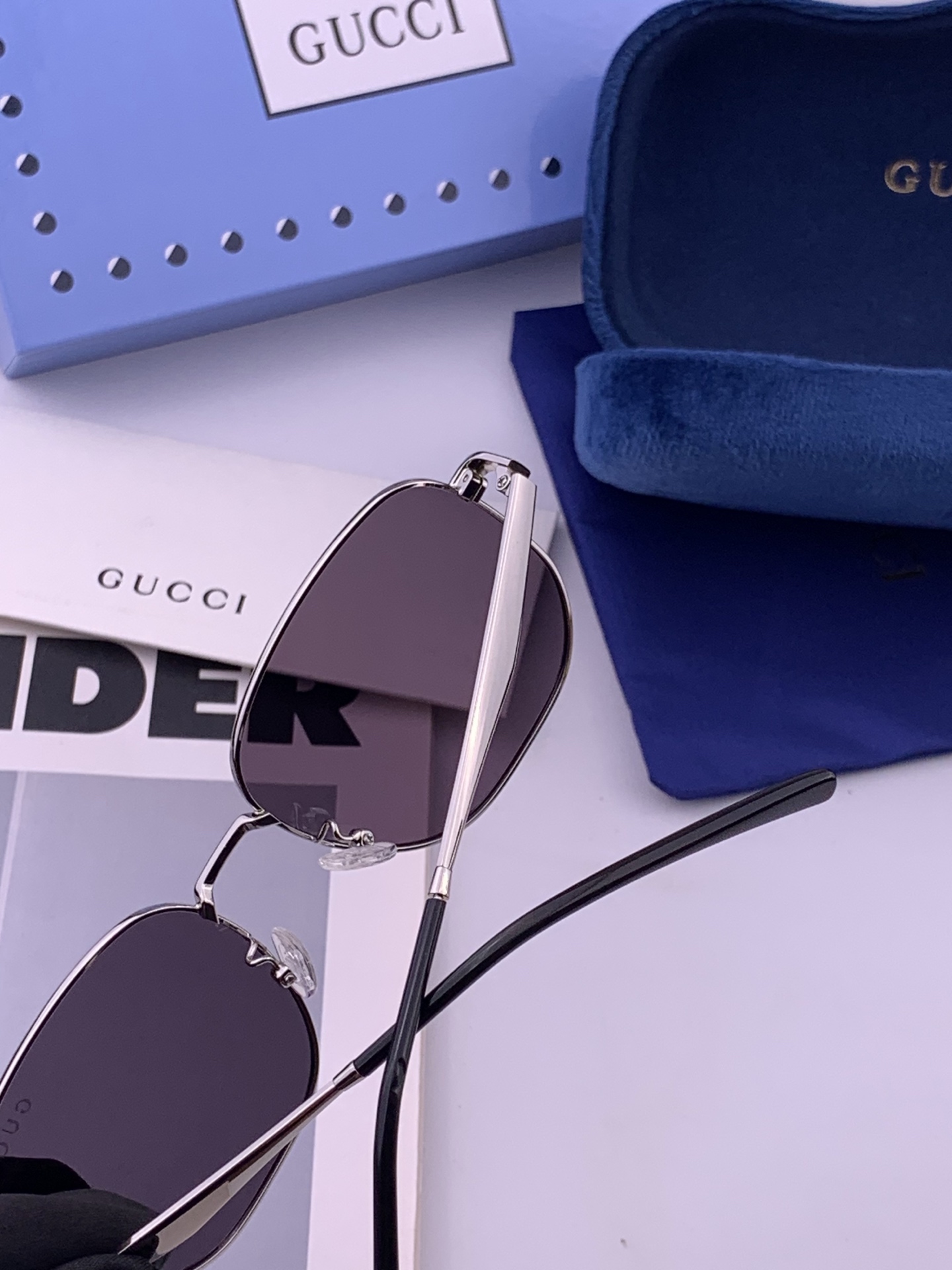 Gucci 。  高品质男女款墨镜   👍 进口宝丽来偏光镜片  。蛤蟆镜 开车钓鱼都可 。百搭显瘦墨镜韩版男士飞行员大