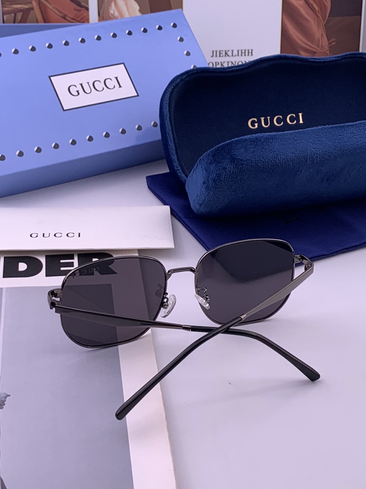 Gucci 。  高品质男女款墨镜   👍 进口宝丽来偏光镜片  。蛤蟆镜 开车钓鱼都可 。百搭显瘦墨镜韩版男士飞行员大