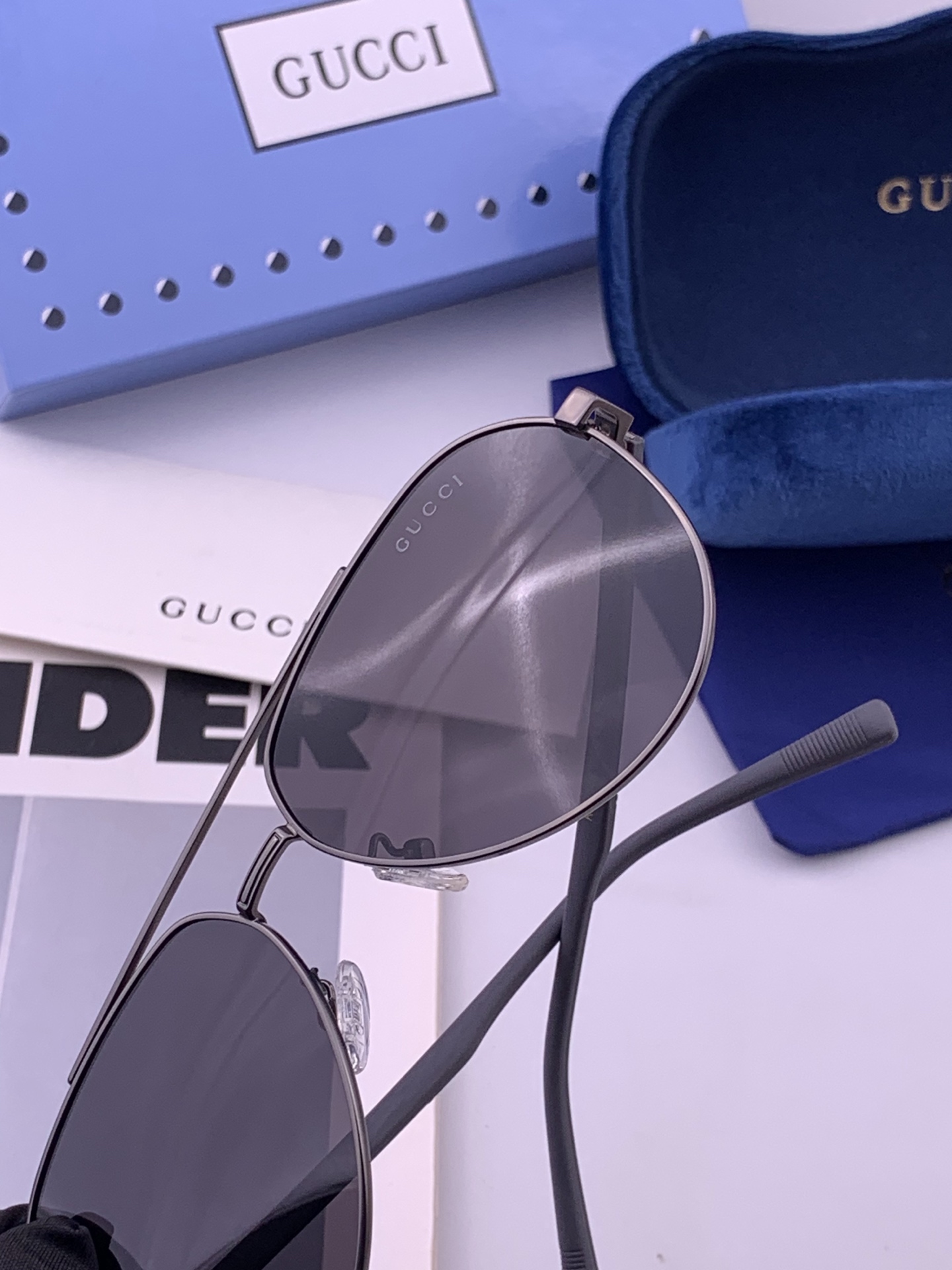 Gucci 。  高品质男女款墨镜   👍 进口宝丽来偏光镜片  。蛤蟆镜 开车钓鱼都可 。百搭显瘦墨镜韩版男士飞行员大