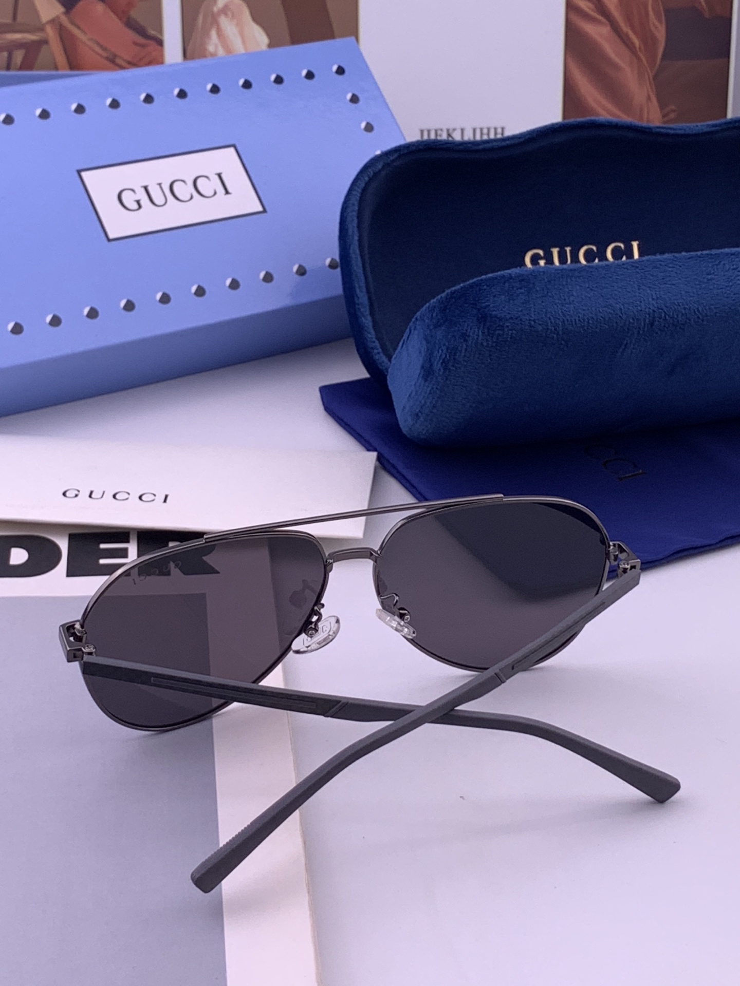 Gucci 。  高品质男女款墨镜   👍 进口宝丽来偏光镜片  。蛤蟆镜 开车钓鱼都可 。百搭显瘦墨镜韩版男士飞行员大