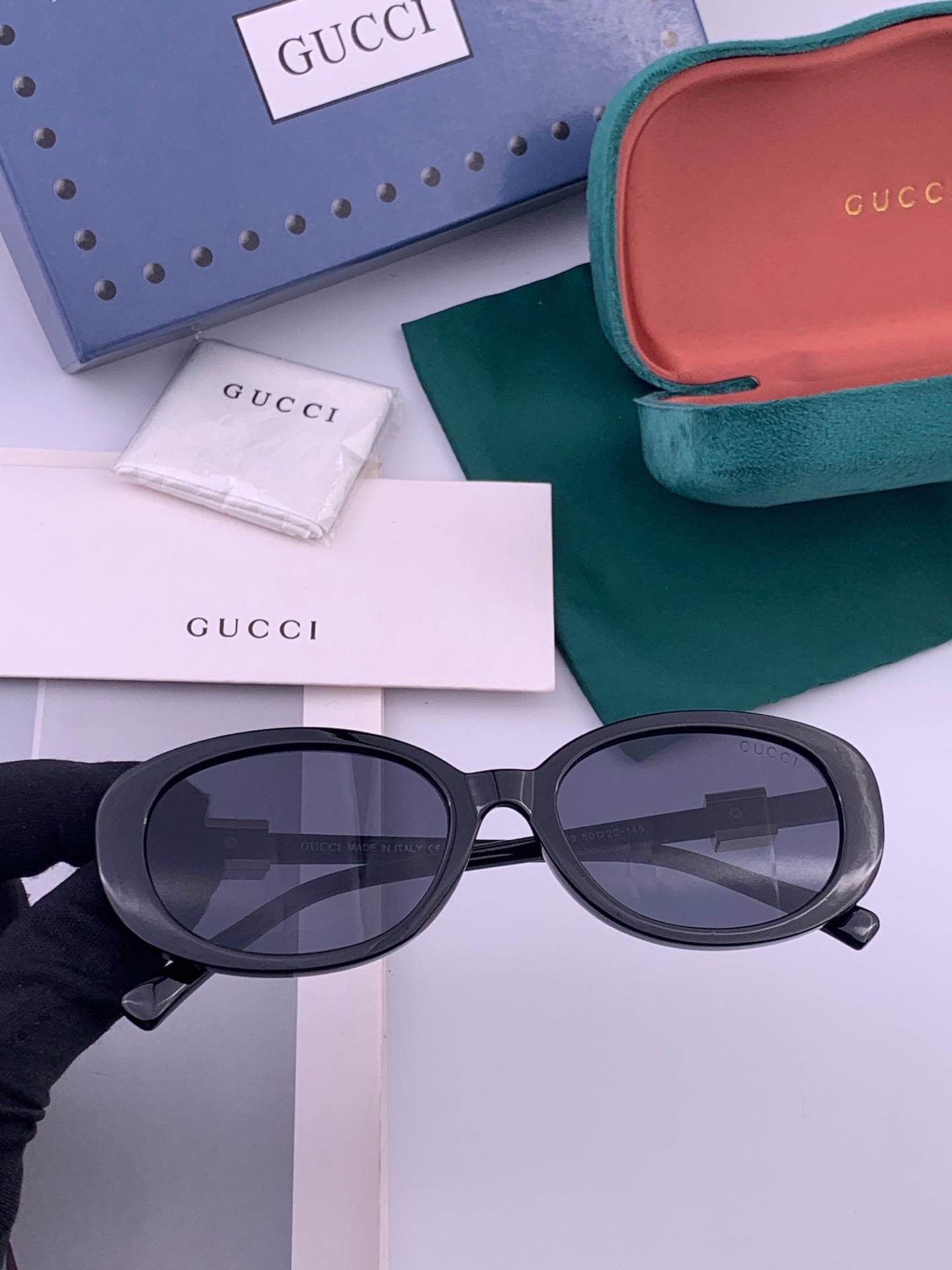 🔺 【GUCCI】开春新款 潮流爆款 时尚方框太阳镜 高品质 佩戴舒适 网红潮款墨镜 型号：G35805 