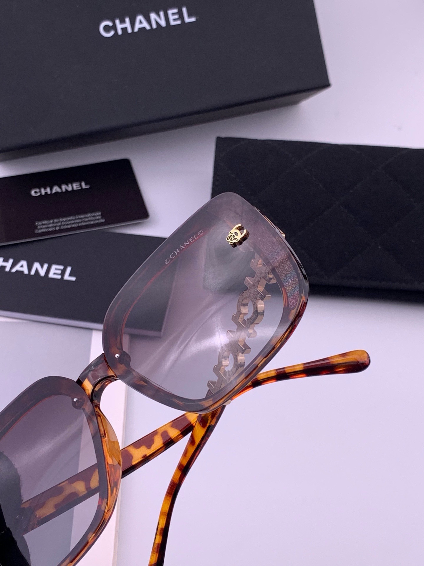 【CHANEL】香奈儿 新款潮流爆款 时尚圆框太阳镜 佩戴舒适 网红潮款墨镜  女士高清加厚偏光太阳镜🕶️ 🎉高品质TR
