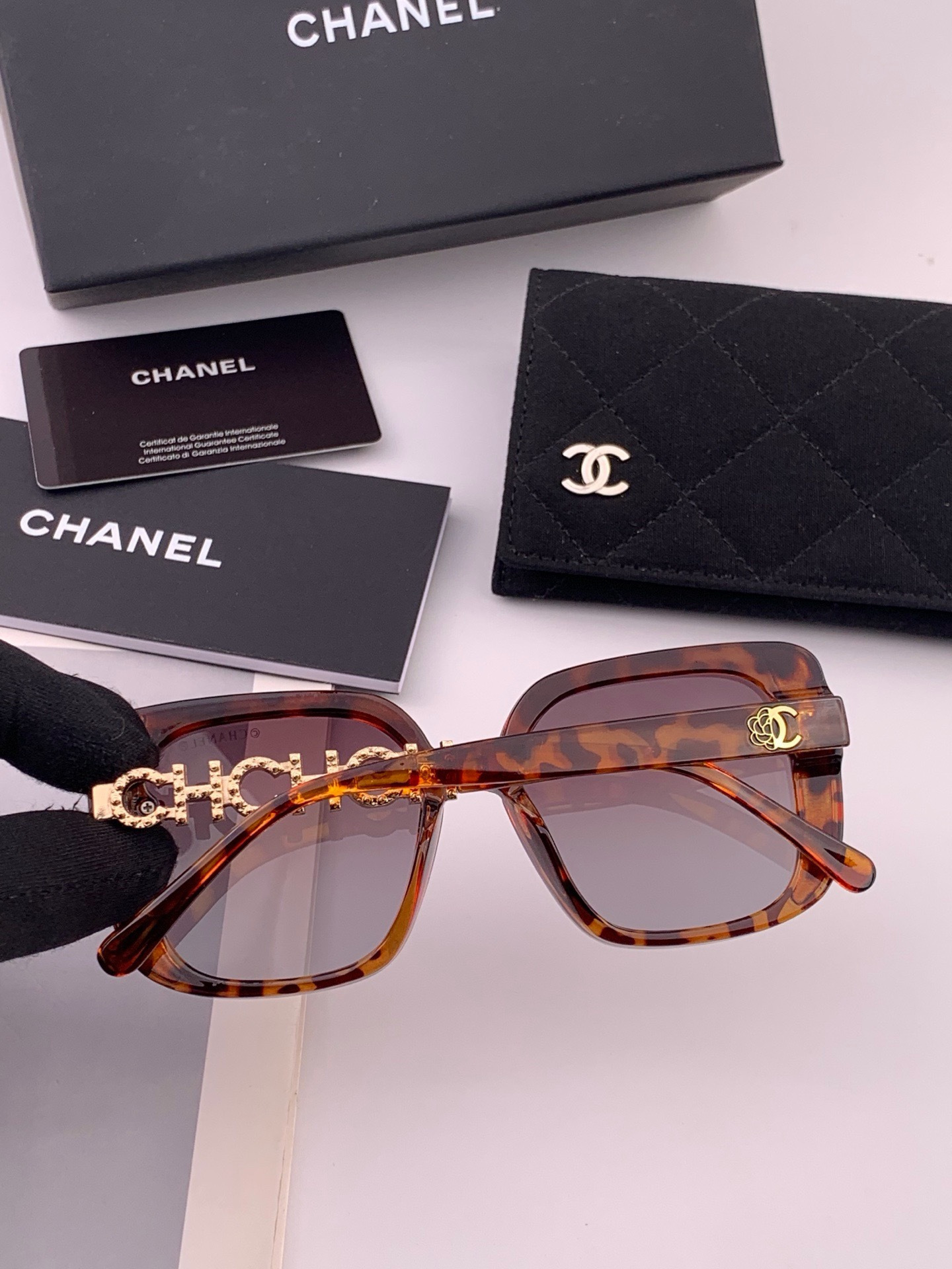 【CHANEL】香奈儿 新款潮流爆款 时尚圆框太阳镜 佩戴舒适 网红潮款墨镜  女士高清加厚偏光太阳镜🕶️ 🎉高品质TR