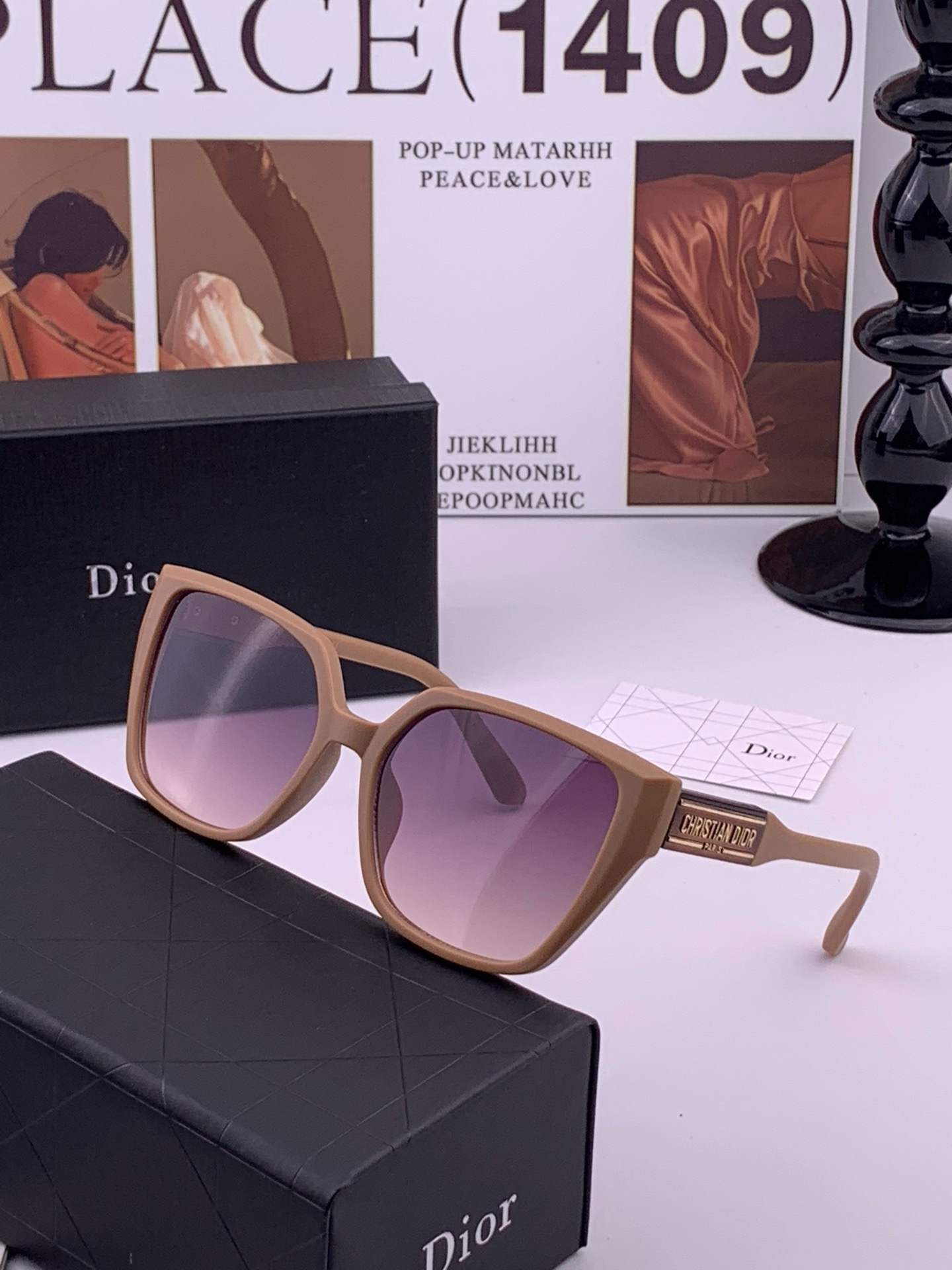 🔺 【DIOR-迪奥】开春新款 潮流爆款 时尚太阳镜 高品质 佩戴舒适 网红潮款墨镜 型号：D67706