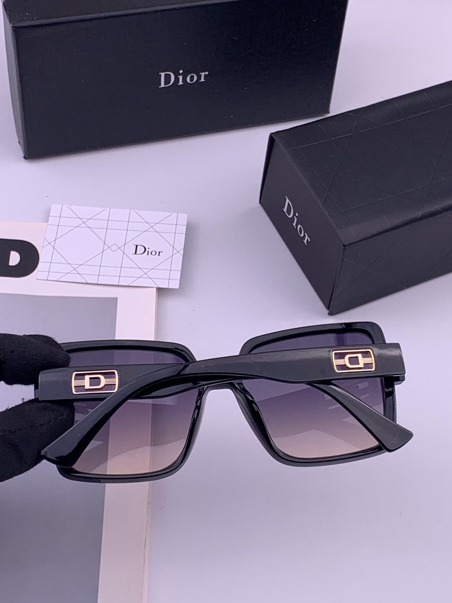 🔺 【DIOR-迪奥】开春新款 潮流爆款 时尚太阳镜 高品质 佩戴舒适 网红潮款墨镜 型号：D78000