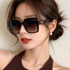 🔺 【DIOR-迪奥】开春新款 潮流爆款 时尚太阳镜 高品质 佩戴舒适 网红潮款墨镜 型号:D78000 🔺 【DIOR-迪奥】开春新款 潮流爆款 时尚太阳镜 高品质 佩戴舒适 网红潮款墨镜 型号:D78000