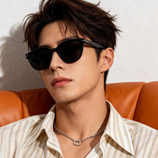 🔺 【GUCCI-偏光太阳镜】开春新款 潮流爆款 时尚偏光太阳镜 高品质 佩戴舒适 网红潮款墨镜 女士高清偏光太阳镜🕶️ 🔺 【GUCCI-偏光太阳镜】开春新款 潮流爆款 时尚偏光太阳镜 高品质 佩戴舒适 网红潮款墨镜 女士高清偏光太阳镜🕶️