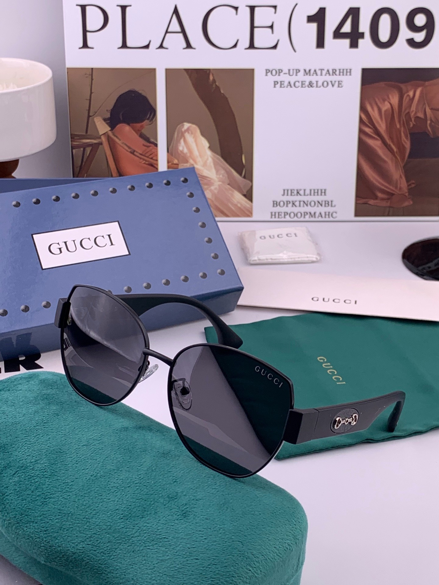 GUCCI 开春新款 最新款方框太阳镜 各路网红纷纷带起气场满分‼️ 俏皮甜美.上脸效果更佳.金属质感超好 型号：G13