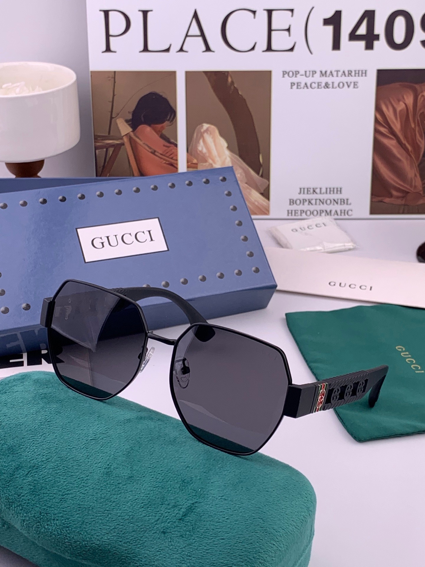 GUCCI 开春新款 最新款方框太阳镜 各路网红纷纷带起气场满分‼️ 俏皮甜美.上脸效果更佳.金属质感超好 型号：G13