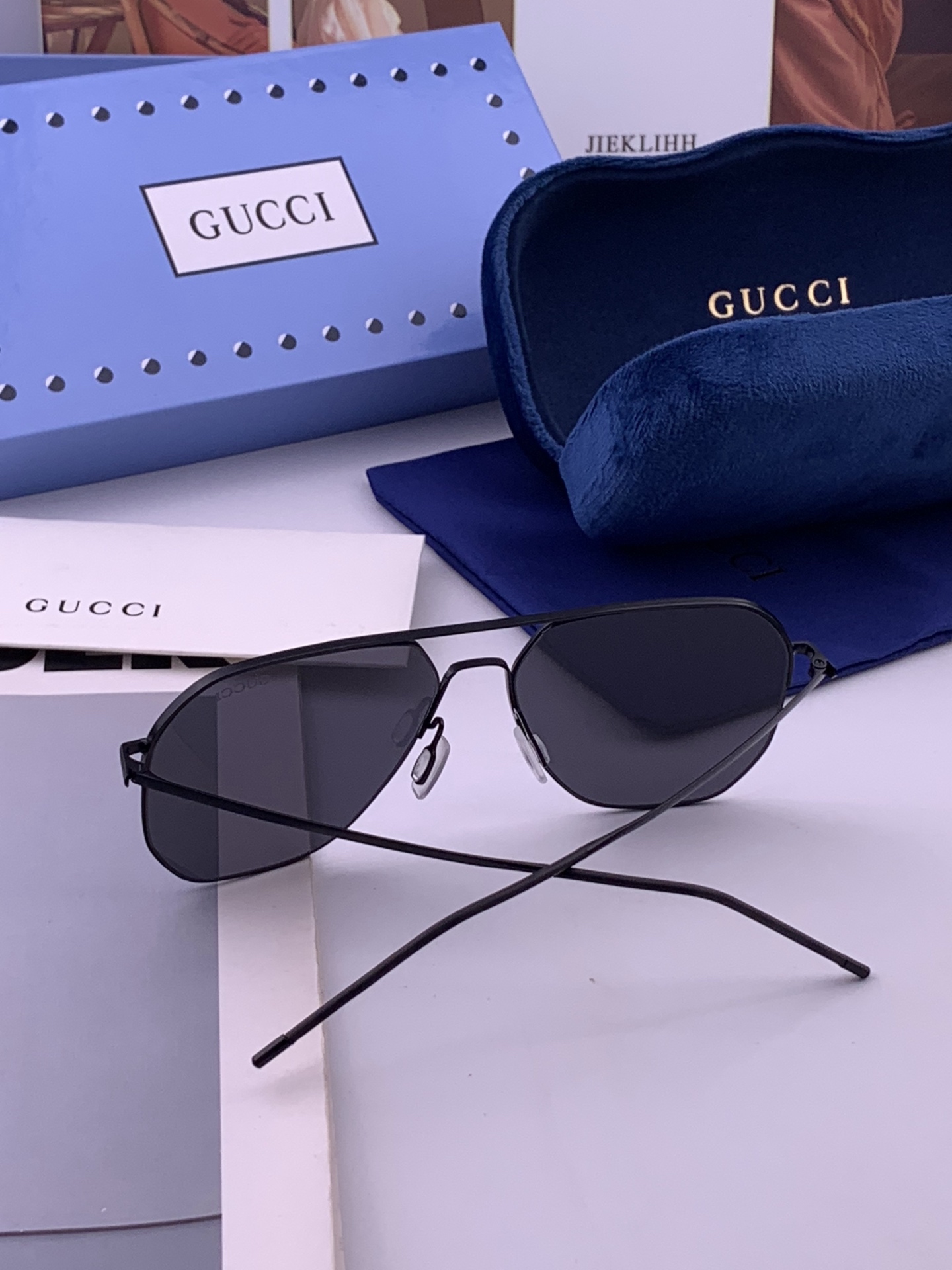 GUCCI 男款炫彩飞行员偏光太阳镜 ❤️材质：高清尼龙加厚卡槽高清偏光镜片 🌹无边框镜架💕颜👍型号：G01809