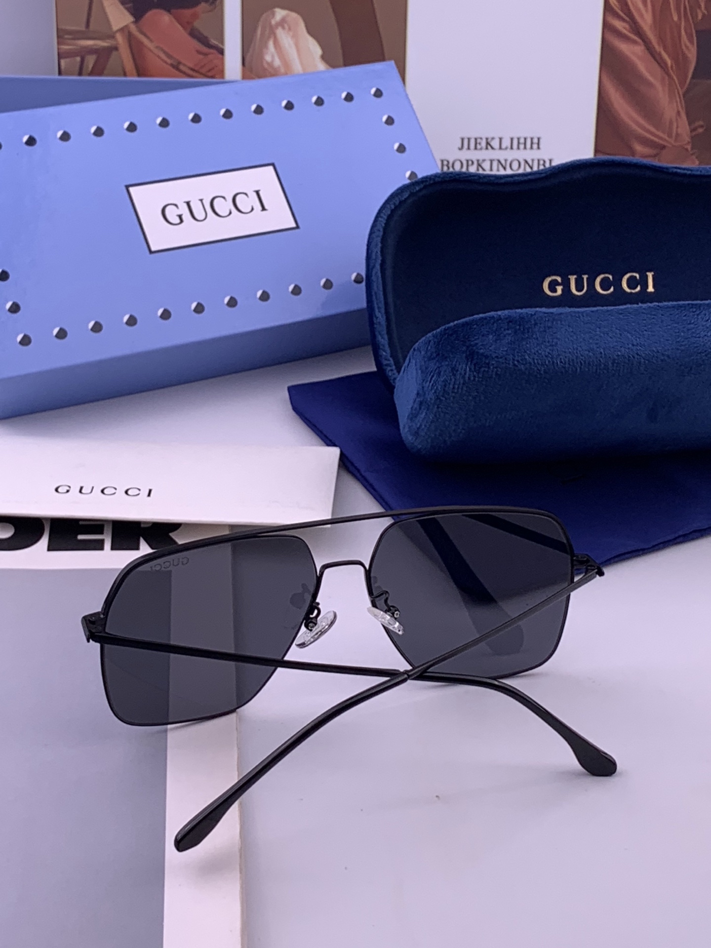 GUCCI 男款炫彩飞行员偏光太阳镜 ❤️材质：高清尼龙加厚卡槽高清偏光镜片 🌹无边框镜架💕颜👍型号：G0702