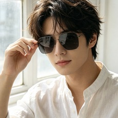 GUCCI 男款炫彩飞行员偏光太阳镜 ❤️材质:高清尼龙加厚卡槽高清偏光镜片 🌹无边框镜架💕颜👍型号:G0702 GUCCI 男款炫彩飞行员偏光太阳镜 ❤️材质:高清尼龙加厚卡槽高清偏光镜片 🌹无边框镜架💕颜👍型号:G0702
