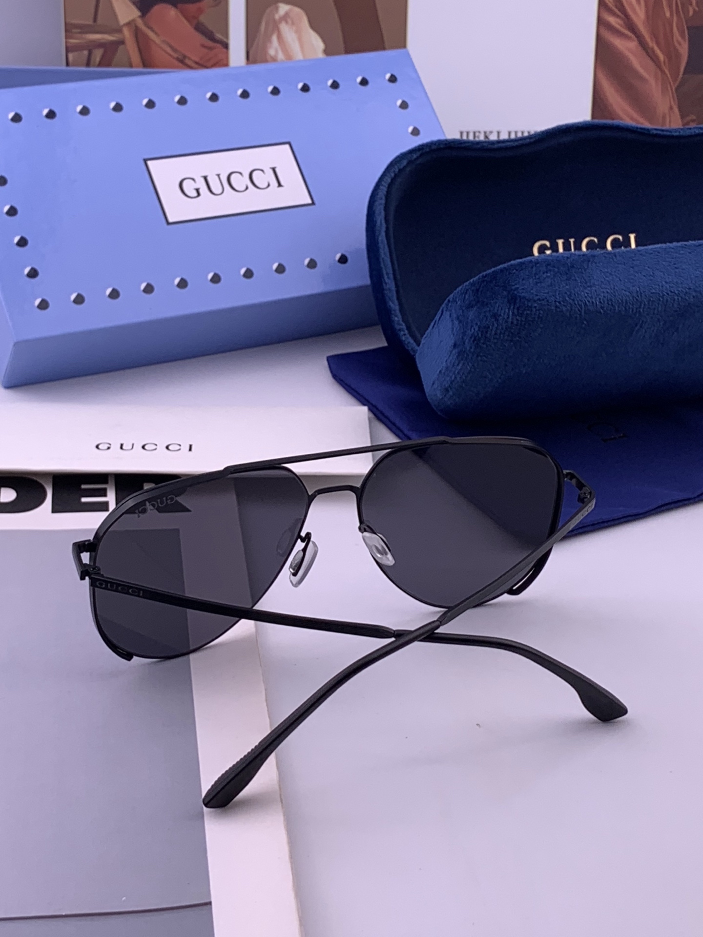 GUCCI 男款炫彩飞行员偏光太阳镜 ❤️材质：高清尼龙加厚卡槽高清偏光镜片 🌹无边框镜架💕颜👍型号：G31809