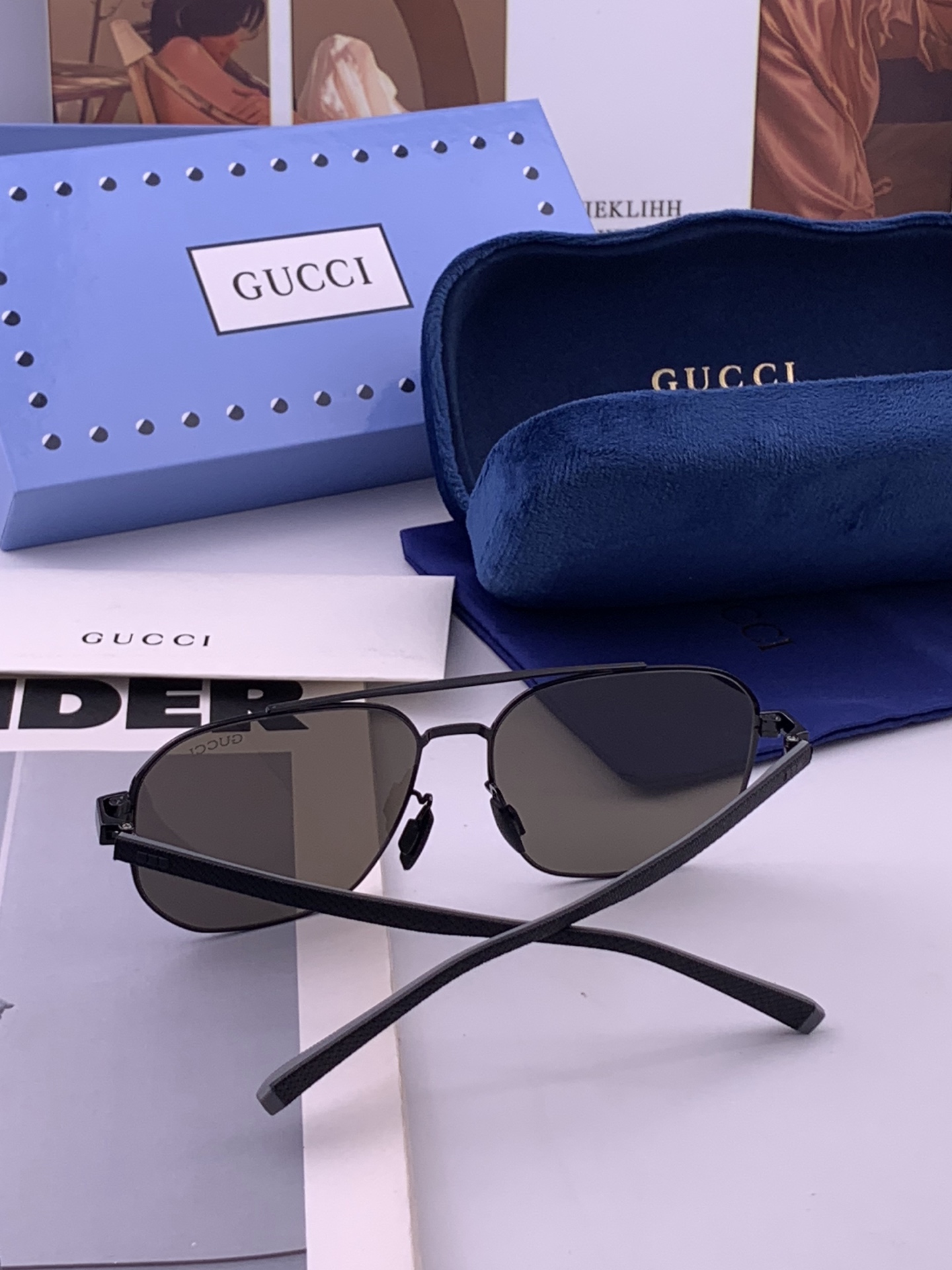 GUCCI 男款炫彩飞行员偏光太阳镜 ❤️材质：高清尼龙加厚卡槽高清偏光镜片 🌹无边框镜架💕颜👍型号：G2702
