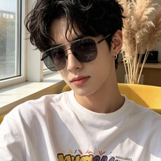 GUCCI 男款炫彩飞行员偏光太阳镜 ❤️材质:高清尼龙加厚卡槽高清偏光镜片 🌹无边框镜架💕颜👍型号:G2702 GUCCI 男款炫彩飞行员偏光太阳镜 ❤️材质:高清尼龙加厚卡槽高清偏光镜片 🌹无边框镜架💕颜👍型号:G2702