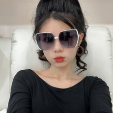 新款 爱马仕女士偏光太阳镜🕶️ 宝丽来高清镜片🎉高品质TR-90镜框 时尚百搭! 型号:H2230 新款 爱马仕女士偏光太阳镜🕶️ 宝丽来高清镜片🎉高品质TR-90镜框 时尚百搭! 型号:H2230
