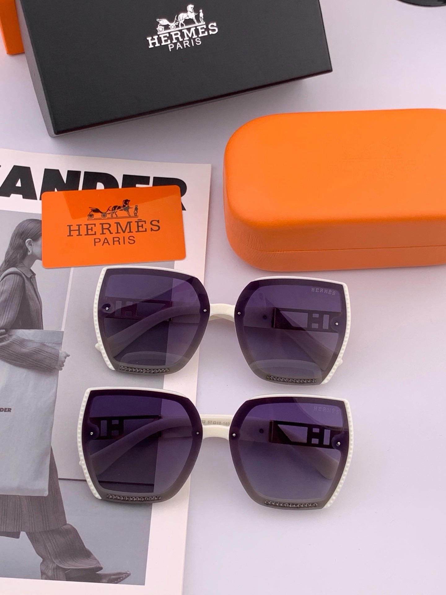 新款 爱马仕女士偏光太阳镜🕶️ 宝丽来高清镜片🎉高品质TR-90镜框 时尚百搭！ 型号：H2230