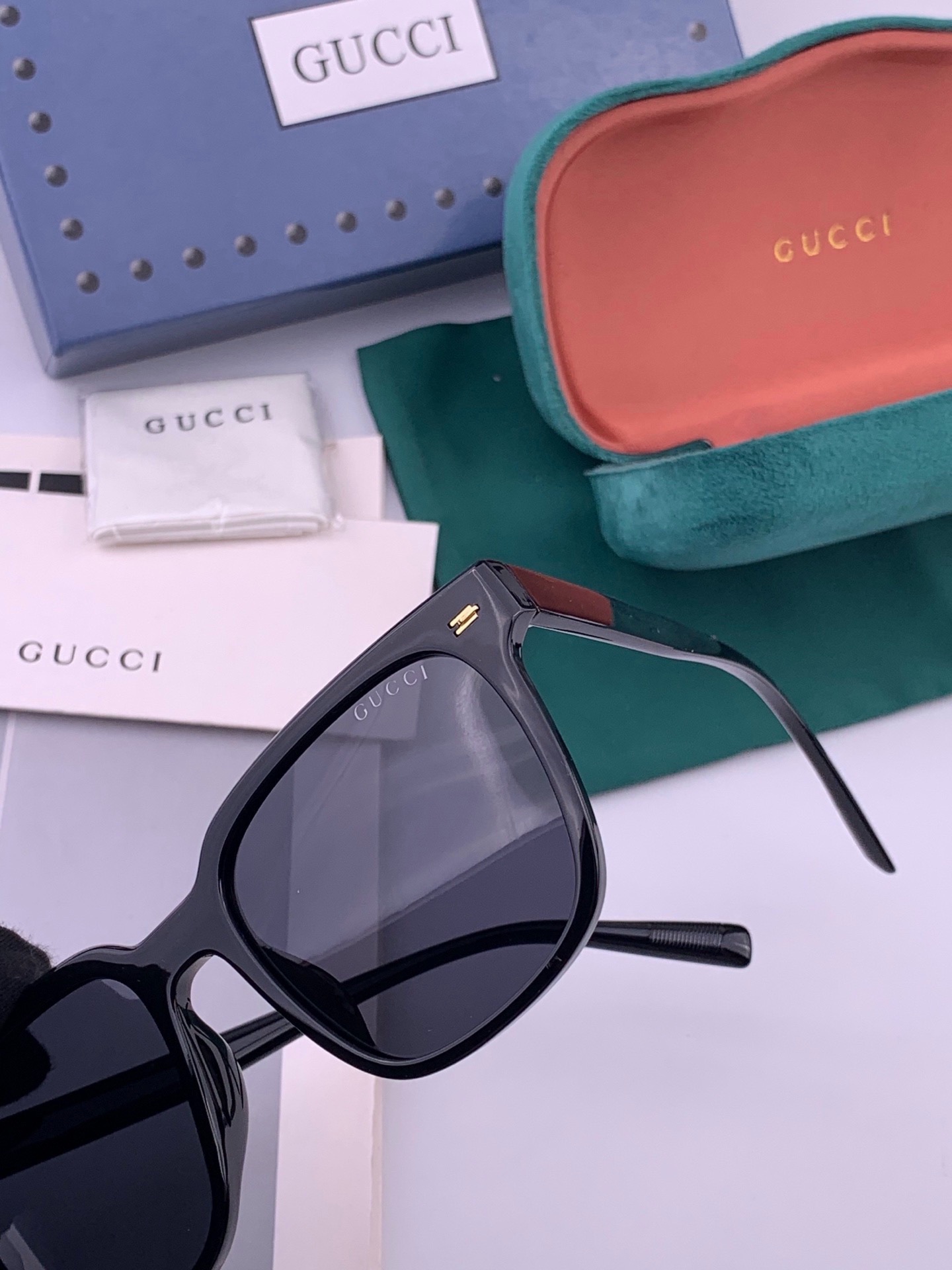 🔺 【GUCCI-偏光太阳镜】开春新款 潮流爆款 时尚偏光太阳镜 高品质 佩戴舒适 网红潮款墨镜 女士高清偏光太阳镜🕶️