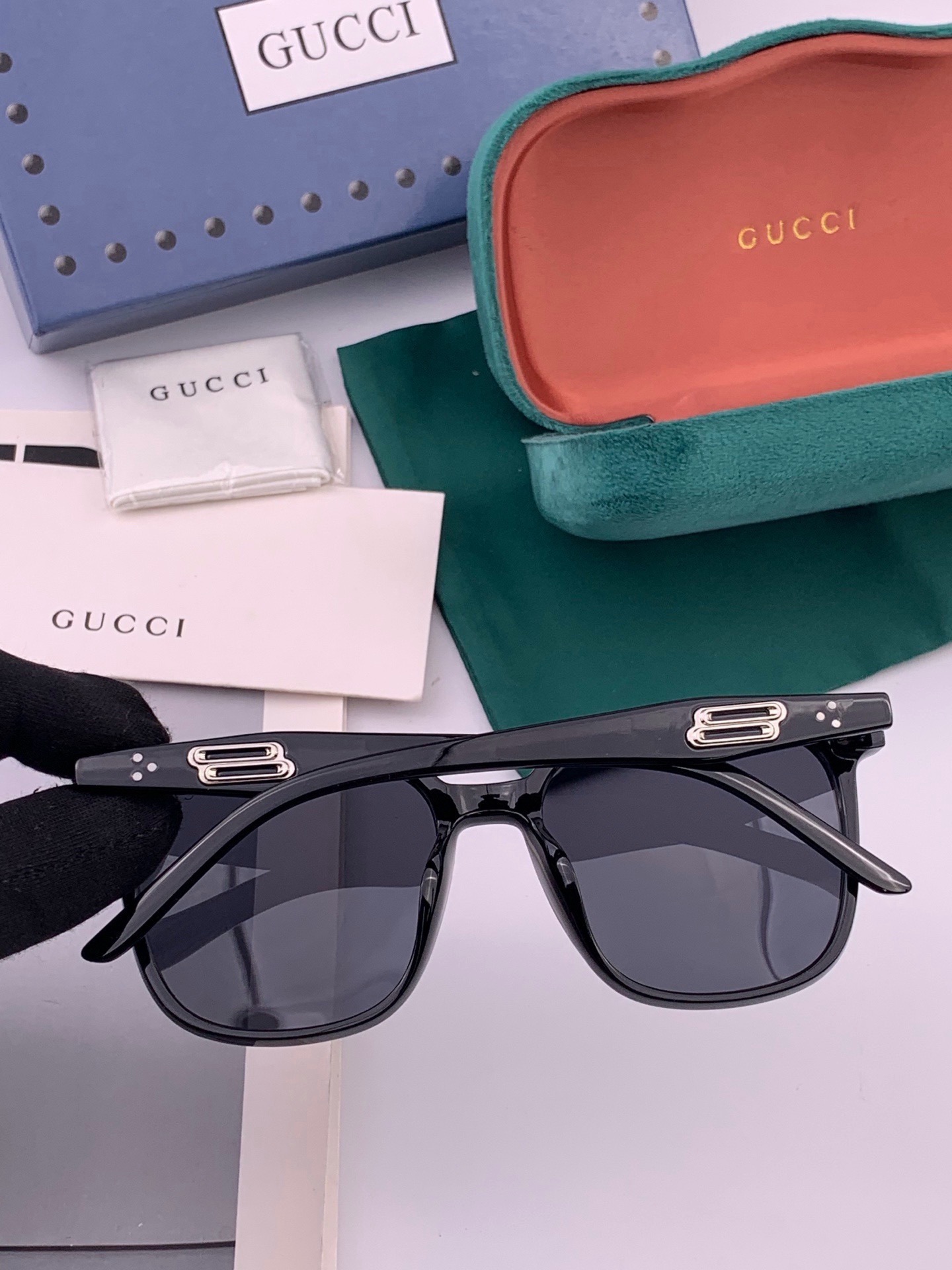 🔺 【GUCCI-偏光太阳镜】开春新款 潮流爆款 时尚偏光太阳镜 高品质 佩戴舒适 网红潮款墨镜 女士高清偏光太阳镜🕶️