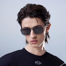 GUCCI 男款炫彩飞行员偏光太阳镜 ❤️材质:高清尼龙加厚卡槽高清偏光镜片 🌹无边框镜架💕颜👍型号:G6810 GUCCI 男款炫彩飞行员偏光太阳镜 ❤️材质:高清尼龙加厚卡槽高清偏光镜片 🌹无边框镜架💕颜👍型号:G6810
