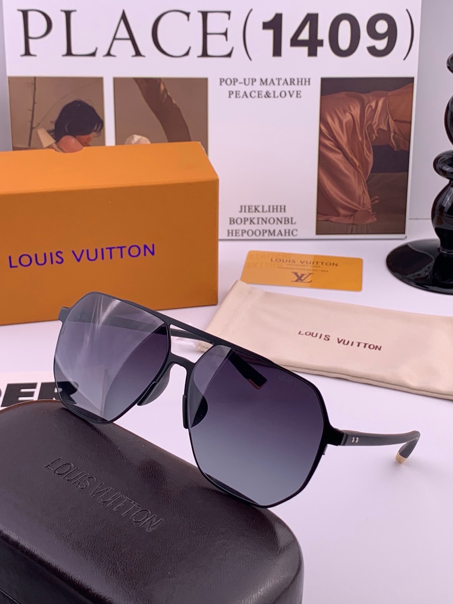 LV 男款炫彩飞行员偏光太阳镜 ❤️材质：高清尼龙加厚卡槽高清偏光镜片 🌹无边框镜架💕颜👍型号：L3250