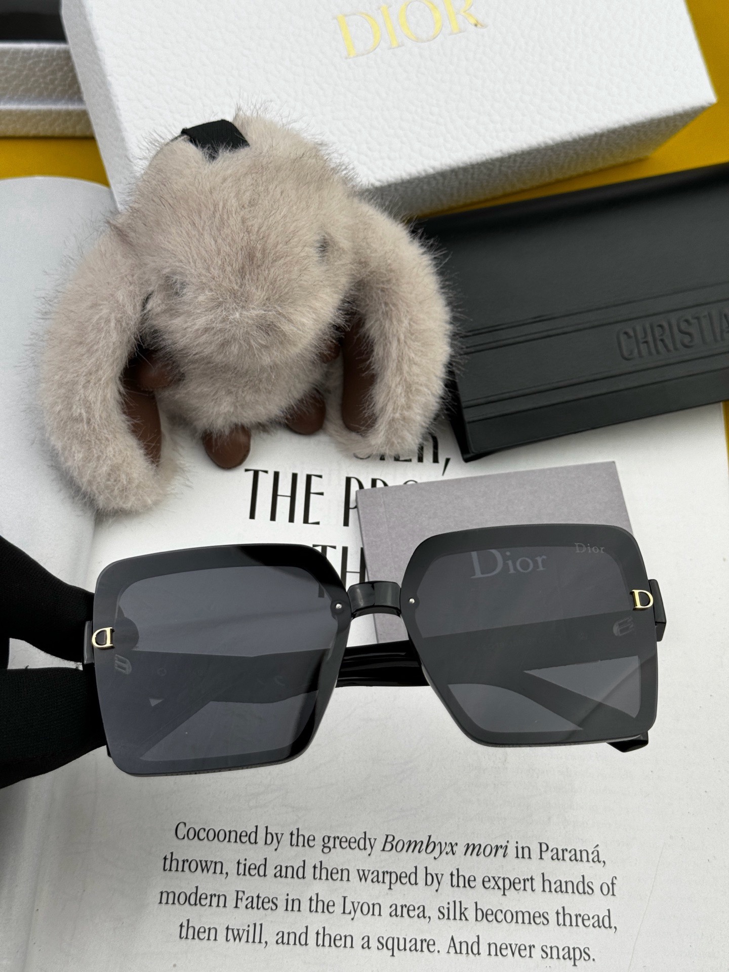🔺 【DIOR-迪奥】开春新款 潮流爆款 时尚方框偏光太阳镜 高品质 佩戴舒适 网红潮款墨镜 女士高清加厚偏光太阳镜🕶️