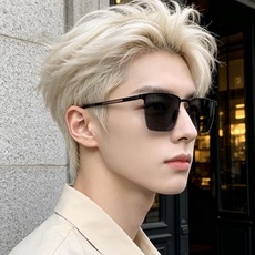 ♦️LV 新款男女情侣款太阳镜多边形墨镜iP电镀永不褪色 超轻超有弹性整幅眼镜无螺丝重要的是压不坏 高清尼龙镜片、精湛 ♦️LV 新款男女情侣款太阳镜多边形墨镜iP电镀永不褪色 超轻超有弹性整幅眼镜无螺丝重要的是压不坏 高清尼龙镜片、精湛