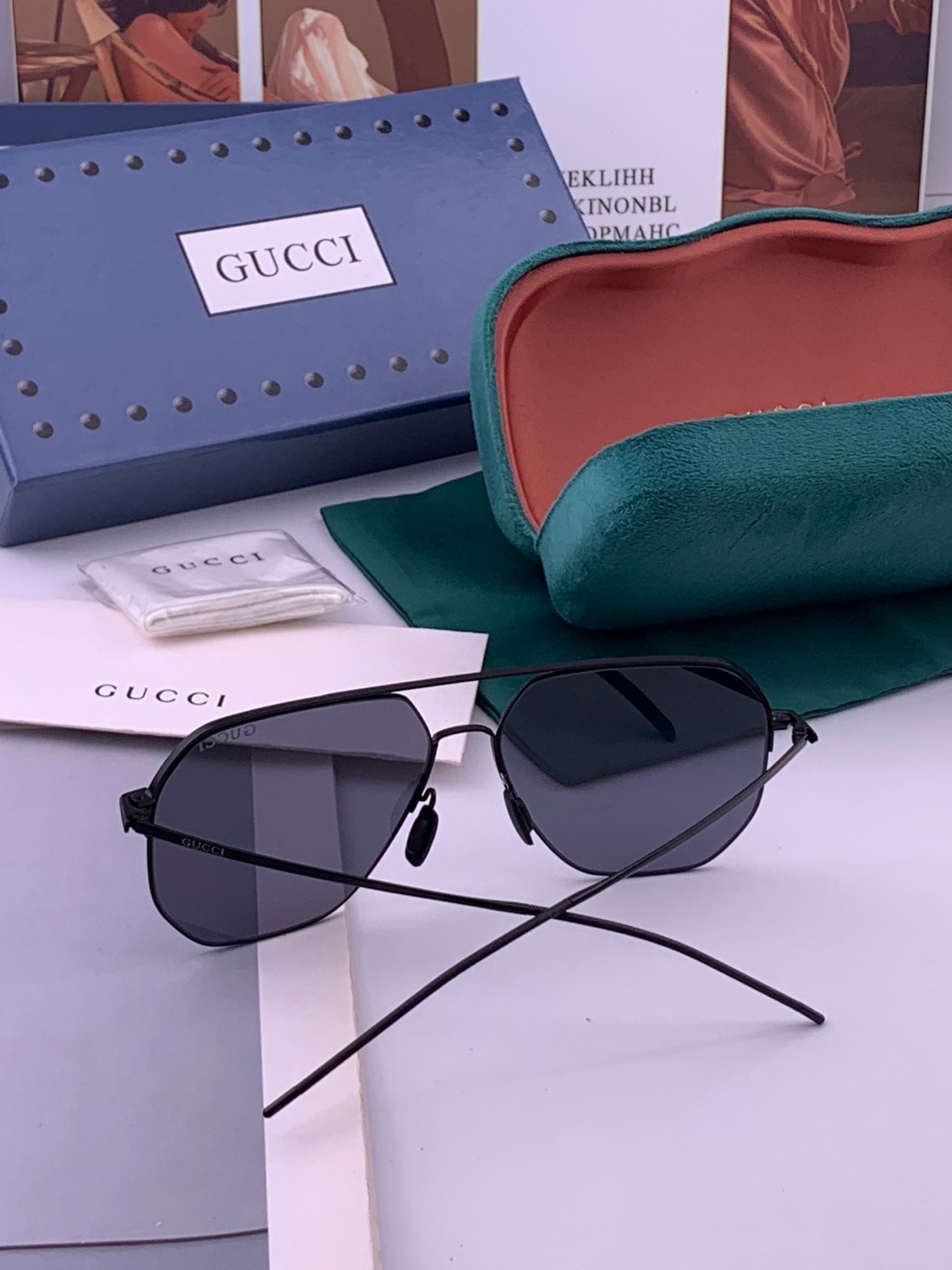 GUCCI 男款炫彩飞行员偏光太阳镜 ❤️材质：高清尼龙加厚卡槽高清偏光镜片 🌹无边框镜架💕颜👍型号：G3227