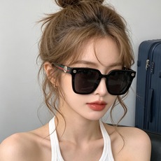 🔺 【GUCCI】开春新款 潮流爆款 时尚方框太阳镜 高品质 佩戴舒适 网红潮款墨镜 型号:G1620 🔺 【GUCCI】开春新款 潮流爆款 时尚方框太阳镜 高品质 佩戴舒适 网红潮款墨镜 型号:G1620