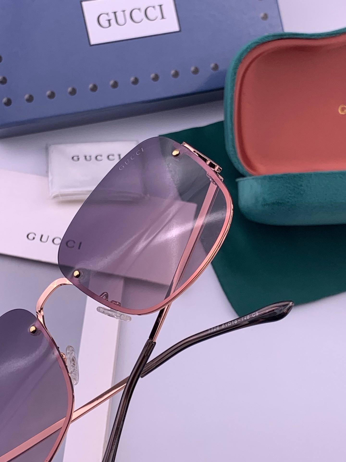 🔺GUCCI🔻古驰 GG圆框太阳镜 完美品质 🎓独特设计  适合各种脸型 亮相时装周 超时尚百搭 实物精致  情侣款 男