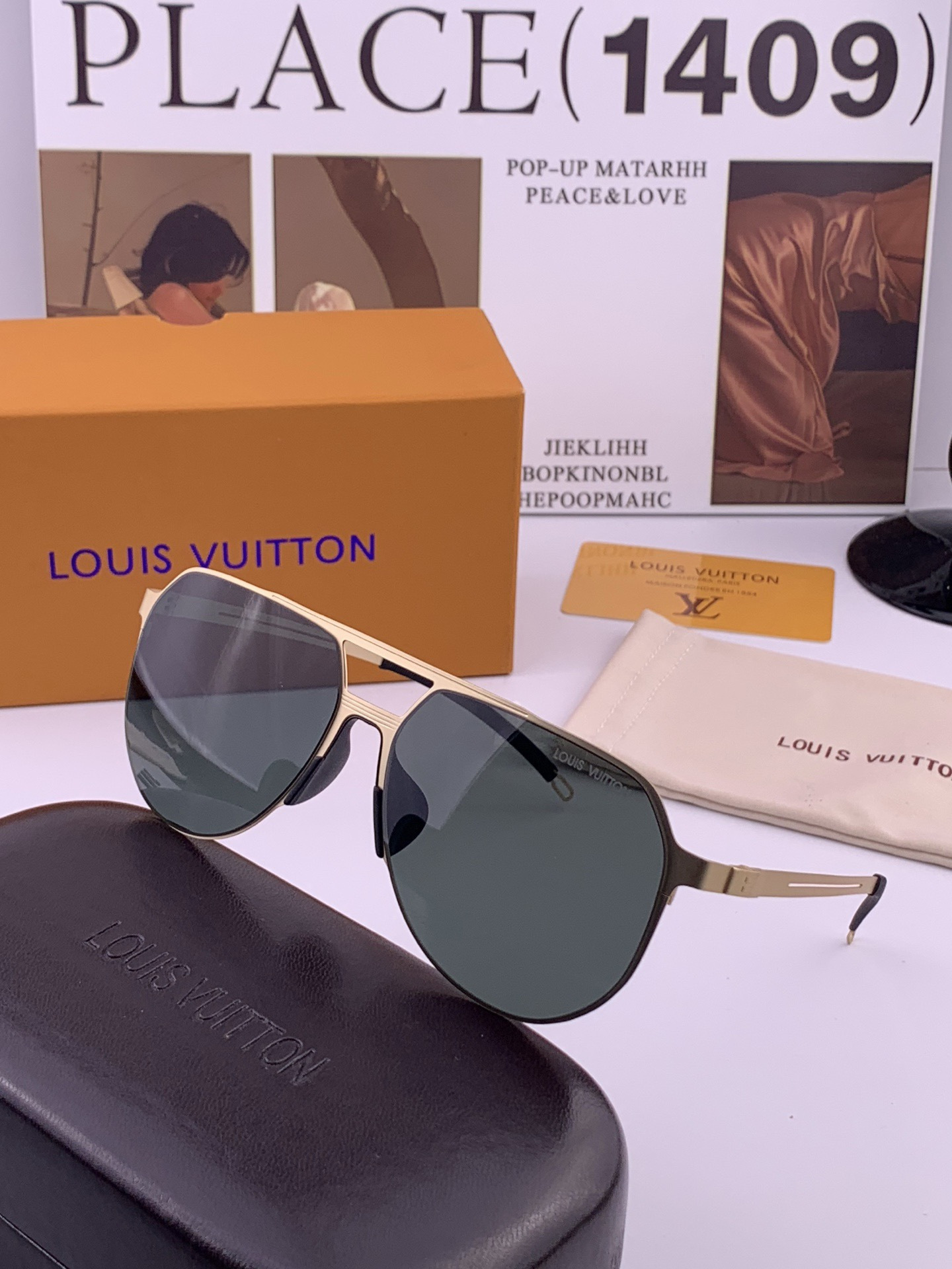 LV 男款炫彩飞行员偏光太阳镜 ❤️材质：高清尼龙加厚卡槽高清偏光镜片 🌹无边框镜架💕颜👍型号：L8397