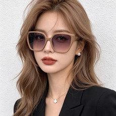🔺 【DIOR-迪奥】开春新款 潮流爆款 时尚太阳镜 高品质 佩戴舒适 网红潮款墨镜 型号:D67706 🔺 【DIOR-迪奥】开春新款 潮流爆款 时尚太阳镜 高品质 佩戴舒适 网红潮款墨镜 型号:D67706