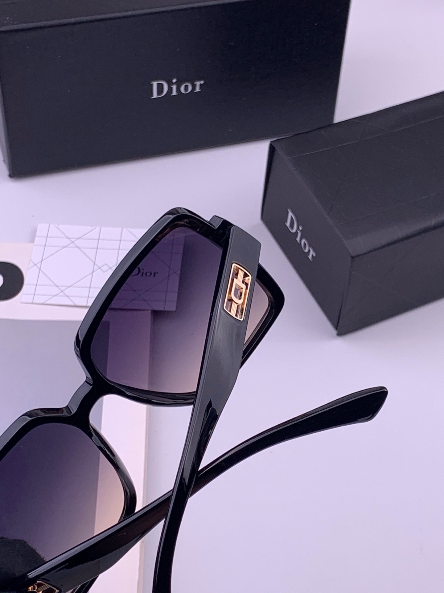 🔺 【DIOR-迪奥】开春新款 潮流爆款 时尚太阳镜 高品质 佩戴舒适 网红潮款墨镜 型号：D78000 