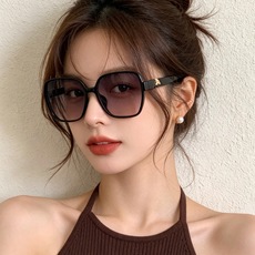 🔺 【香奈儿】开春新款 潮流爆款 时尚方框偏光太阳镜 高品质 佩戴舒适 网红潮款墨镜 型号:CH5108 🔺 【香奈儿】开春新款 潮流爆款 时尚方框偏光太阳镜 高品质 佩戴舒适 网红潮款墨镜 型号:CH5108