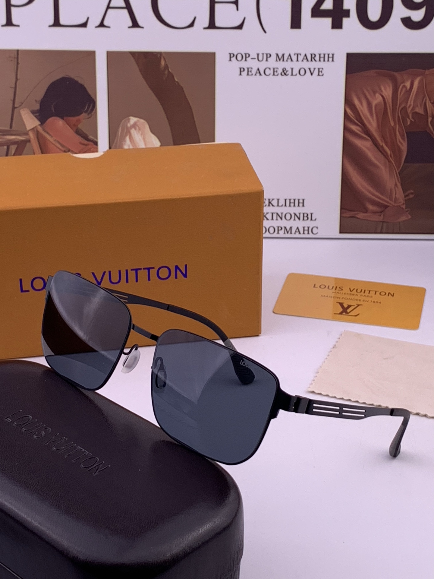 ♦️LV 新款男女情侣款太阳镜多边形墨镜iP电镀永不褪色 超轻超有弹性整幅眼镜无螺丝重要的是压不坏 高清镜片、精湛的工艺