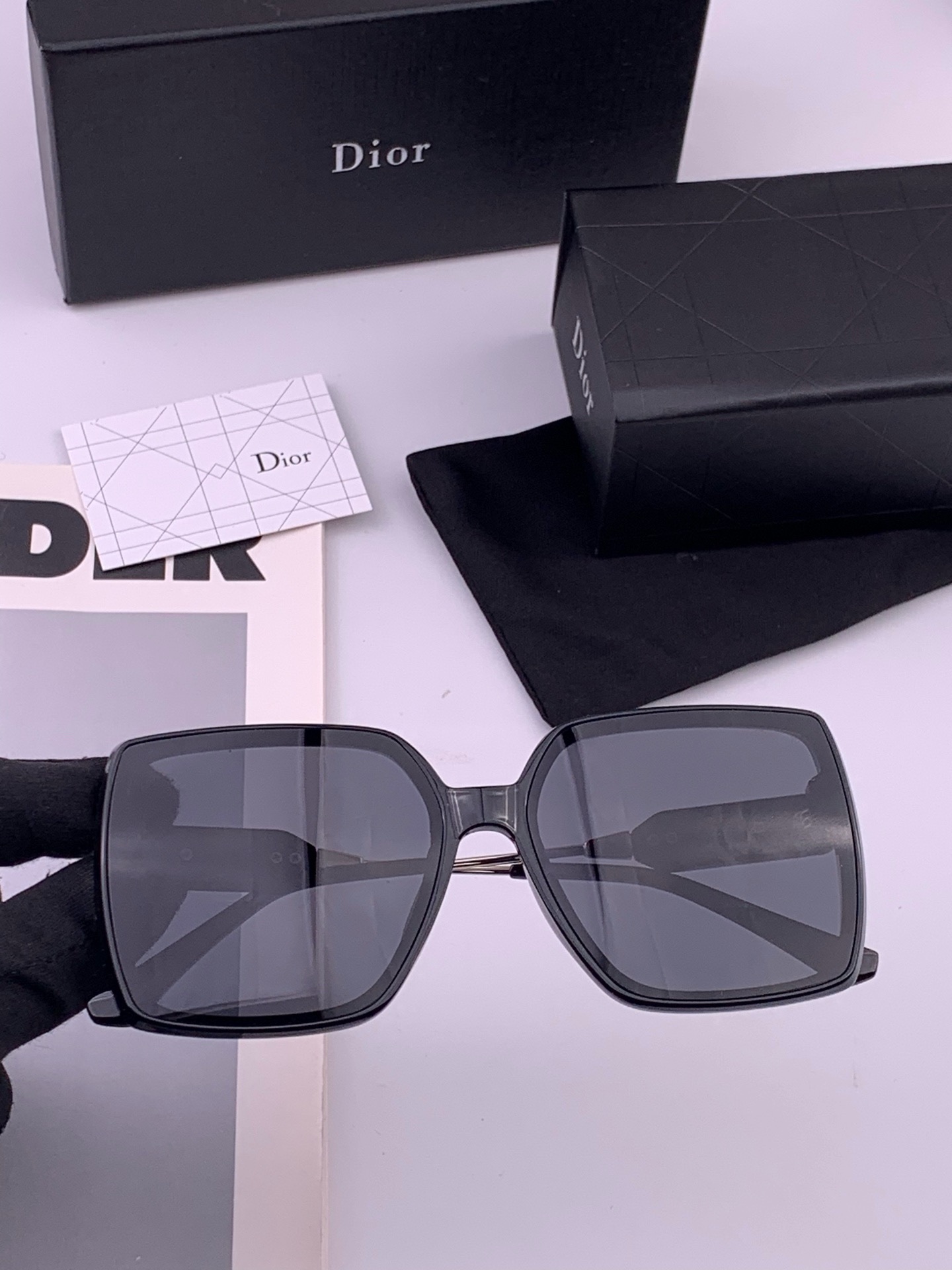 【DIOR】新款潮流爆款 时尚方框太阳镜 佩戴舒适 网红潮款墨镜  女士高清加厚偏光太阳镜🕶️ 🎉高品质TR镜框 ♥️♥