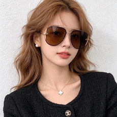 🔺 【DIOR-迪奥】开春新款 潮流爆款 时尚太阳镜 高品质 佩戴舒适 网红潮款墨镜 型号:D4500 🔺 【DIOR-迪奥】开春新款 潮流爆款 时尚太阳镜 高品质 佩戴舒适 网红潮款墨镜 型号:D4500