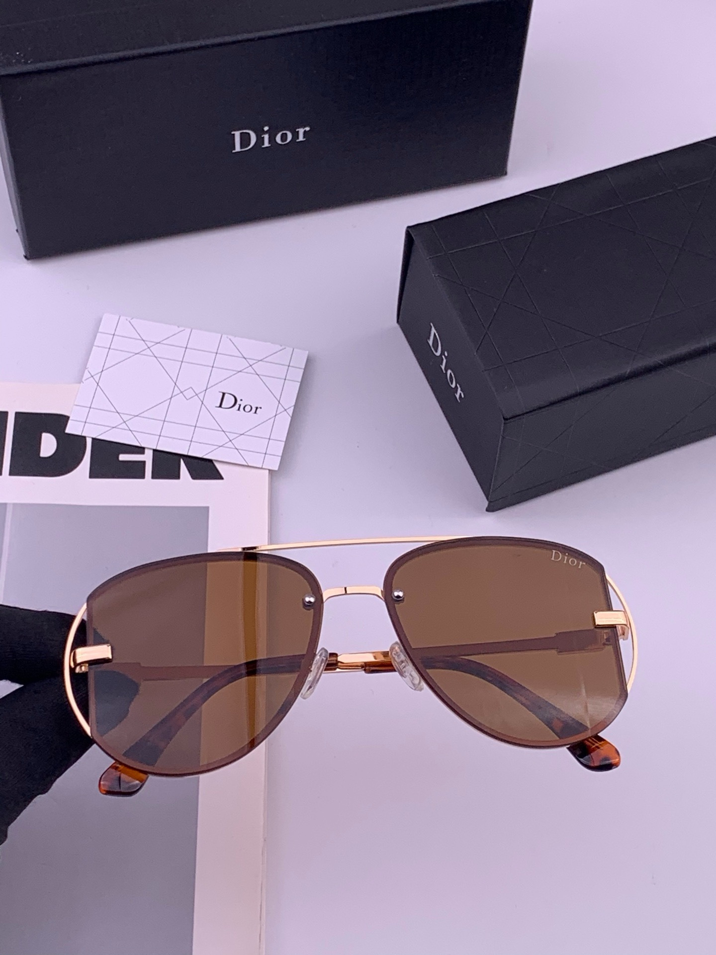 🔺 【DIOR-迪奥】开春新款 潮流爆款 时尚太阳镜 高品质 佩戴舒适 网红潮款墨镜 型号：D4500