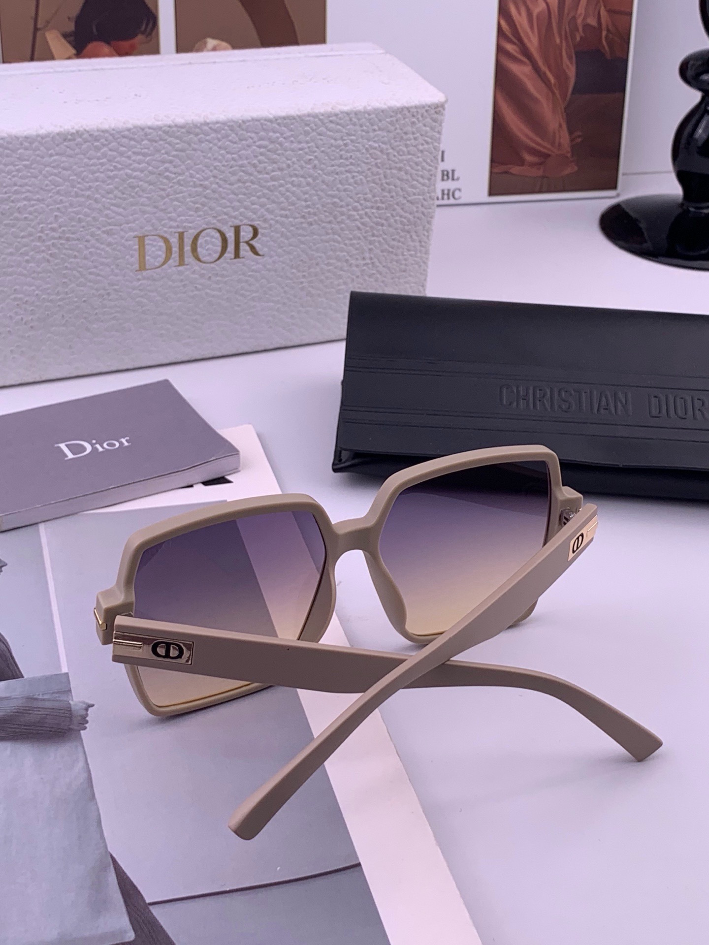 🔺 【DIOR】开春新款 潮流爆款 时尚方框偏光太阳镜 高品质 佩戴舒适 网红潮款墨镜 女士高清加厚偏光太阳镜🕶️ 🎉高