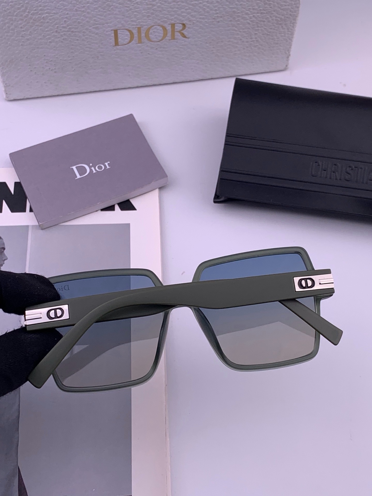 🔺 【DIOR】开春新款 潮流爆款 时尚方框偏光太阳镜 高品质 佩戴舒适 网红潮款墨镜 女士高清加厚偏光太阳镜🕶️ 🎉高
