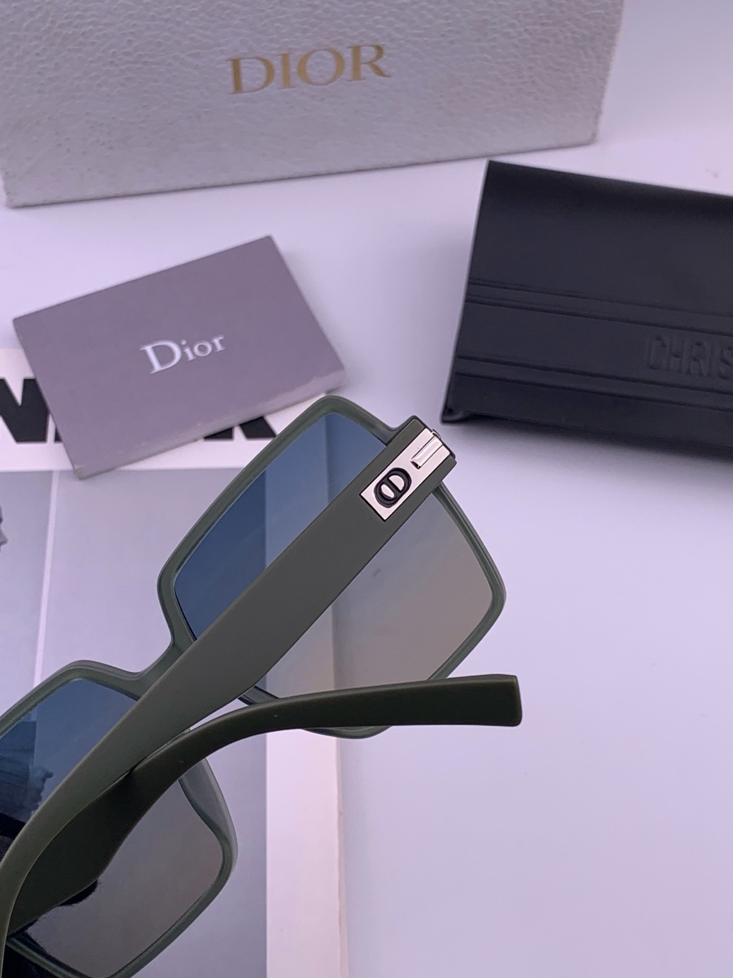 🔺 【DIOR】开春新款 潮流爆款 时尚方框偏光太阳镜 高品质 佩戴舒适 网红潮款墨镜 女士高清加厚偏光太阳镜🕶️ 🎉高