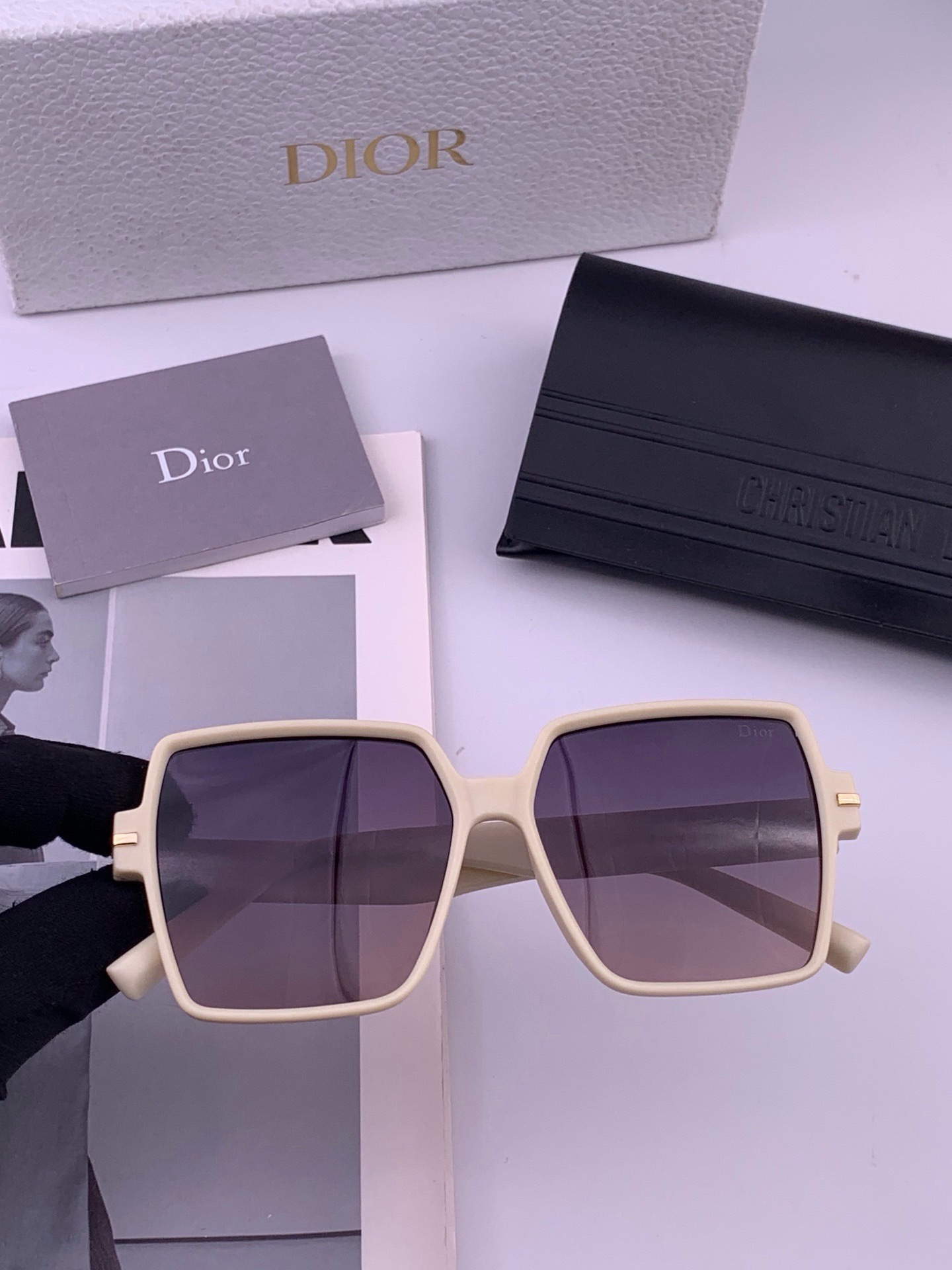🔺 【DIOR】开春新款 潮流爆款 时尚方框偏光太阳镜 高品质 佩戴舒适 网红潮款墨镜 女士高清加厚偏光太阳镜🕶️ 🎉高